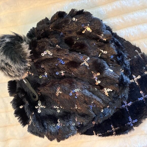 Beret Visor Beanie Cap Sequins Faux Fur Pom Pom Women's NEW - Picture 7 of 10